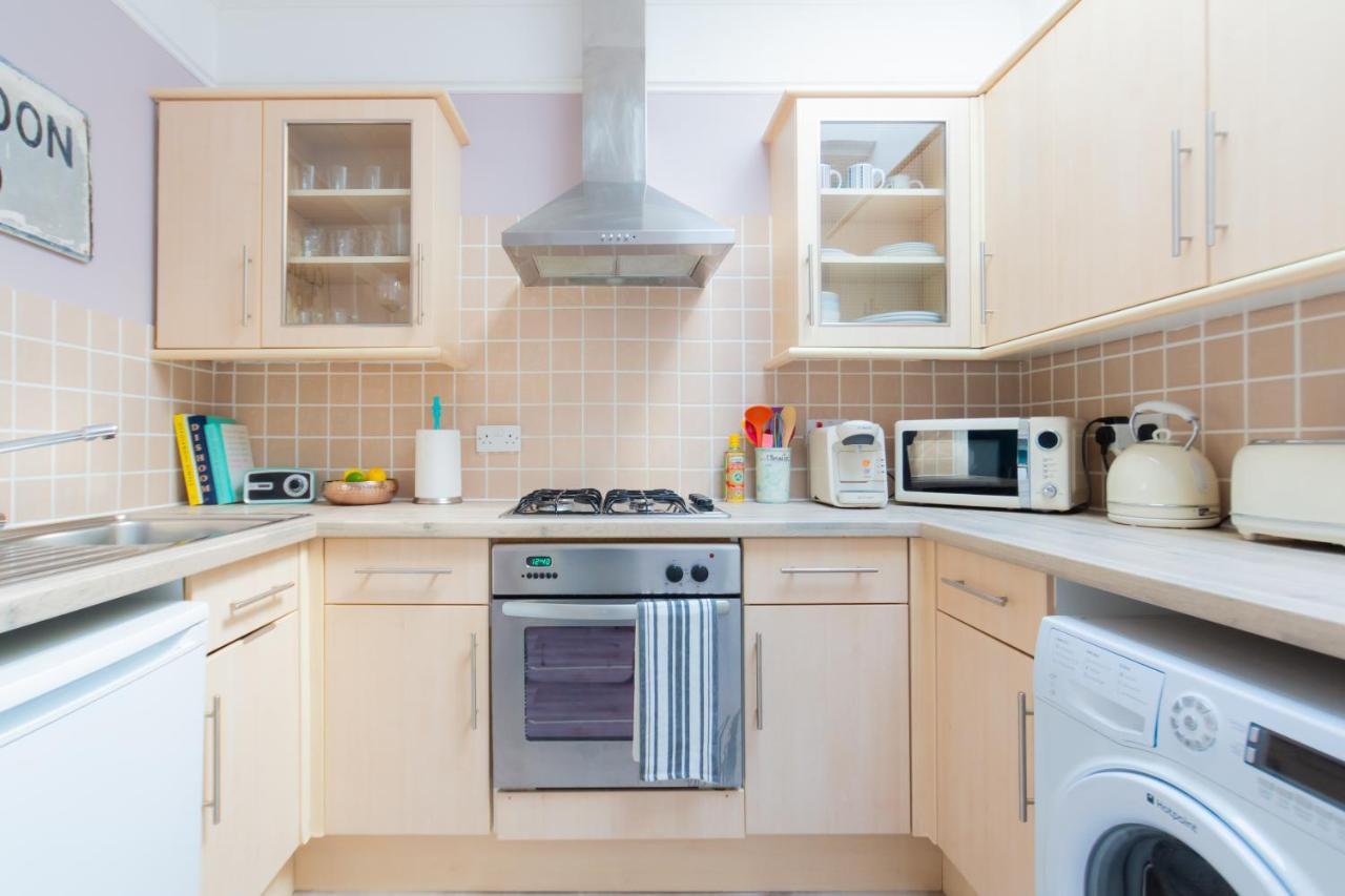 Spacious Split Level Flat In Great Location Portsmouth Exterior foto
